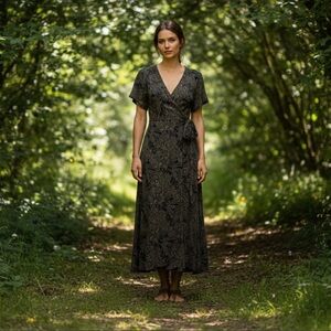 Paani Black gold Patterned wrap dress sz L maxi long short sleeve